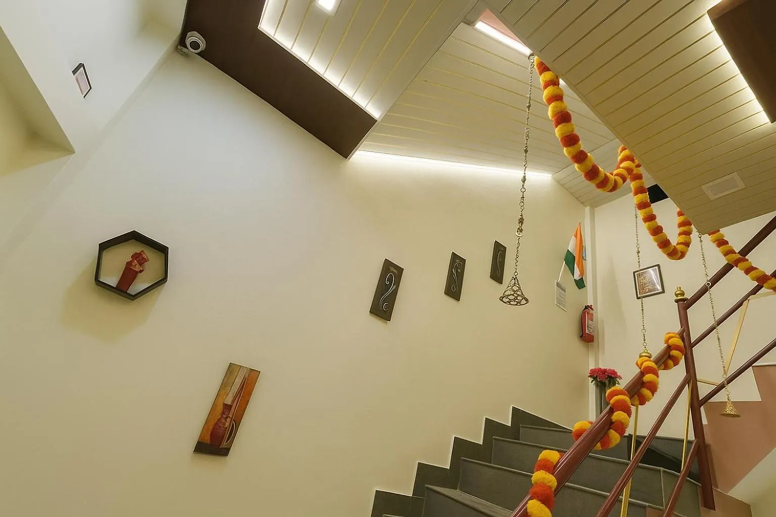 ***  Hotel Shivayy Majestic 3 Km From Kashi Vishwanath Temple Bénarès Inde